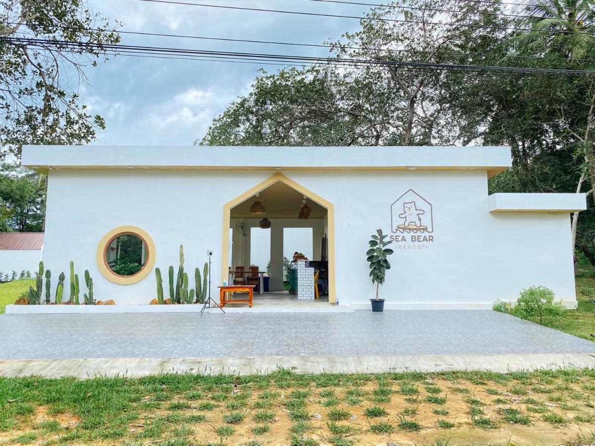 Sea Bear Resort ซีแบร์รีสอร์ต Koh Phayam Bagian luar foto